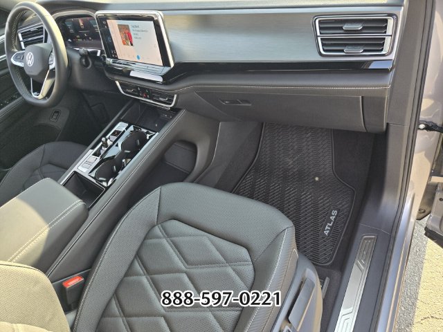 Used 2026 Volkswagen Atlas Cross Sport SE FWD image 18