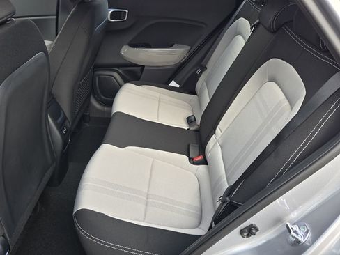 New 2026 Hyundai Venue SEL FWD image 6
