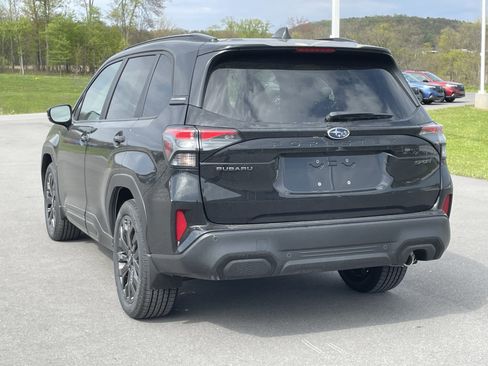 Used 2026 Subaru Forester Premium AWD/4WD image 6