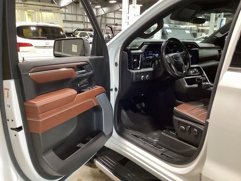 Used 2024 GMC Sierra 1500 Denali Ultimate image 7