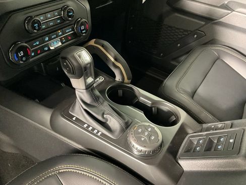 New 2026 Ford Bronco Badlands AWD/4WD image 19