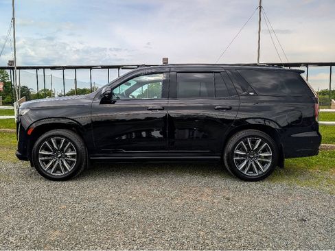 Used 2021 Cadillac Escalade Sport w/ Driver Assist Tech Package AWD/4WD image 9