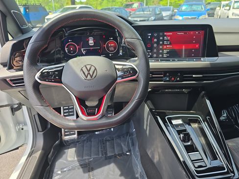 Used 2024 Volkswagen GTI SE image 17