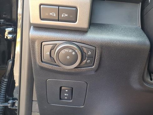 Used 2018 Ford F150 Raptor w/ Equipment Group 802A Luxury image 14