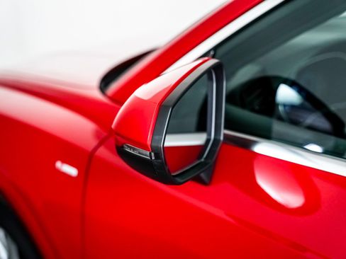 Used 2023 Audi Q3 2.0T Premium image 25