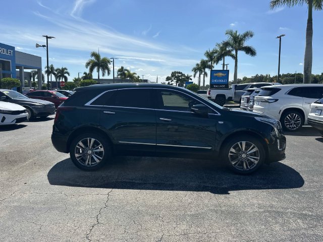 Used 2025 Cadillac XT5 Premium Luxury w/ Technology Package FWD image 2