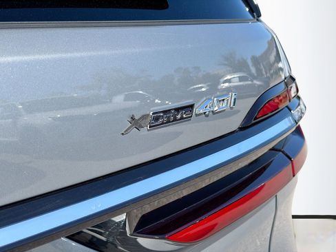 Certified 2025 BMW X7 xDrive40i w/ Premium Package image 12