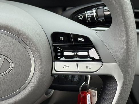 New 2026 Hyundai Elantra SE image 14