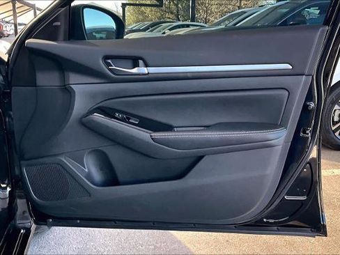 Certified 2023 Nissan Altima 2.5 SV image 22