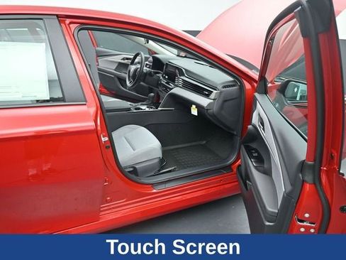 Used 2025 Toyota Camry LE image 23