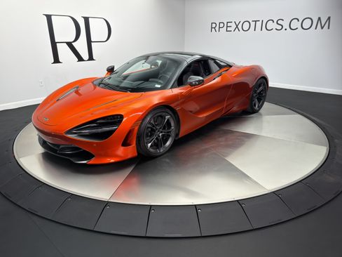 Used 2020 McLaren 720S Spider RWD image 12