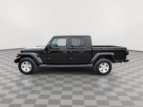 Used 2022 Jeep Gladiator Sport AWD/4WD image 9