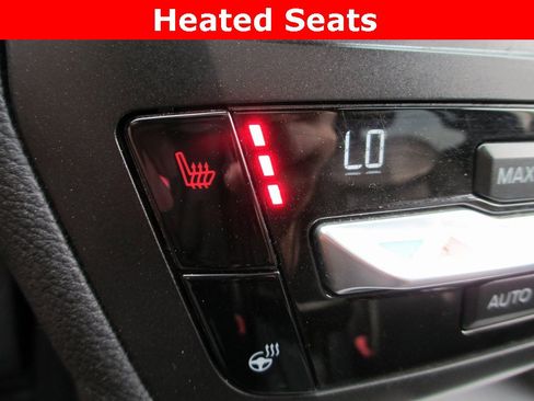 Used 2020 Ford Explorer XLT w/ Equipment Group 202A image 14