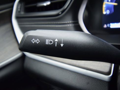 New 2026 Jeep Grand Cherokee L Limited w/ Limited Altitude Package image 38