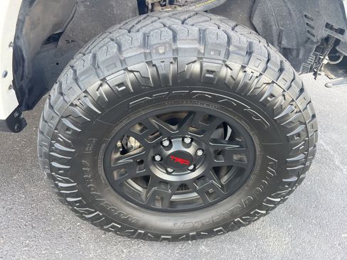 Used 2020 Toyota 4Runner TRD Off-Road Premium w/ Moonroof Package AWD/4WD image 13