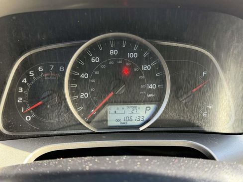 Used 2015 Toyota RAV4 LE image 14