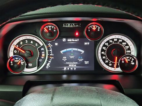 Used 2018 RAM 1500 Big Horn image 34