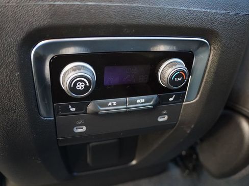 Certified 2024 Chevrolet Suburban High Country image 24