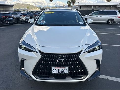 Used 2025 Lexus NX 350h AWD w/ Premium Package image 3