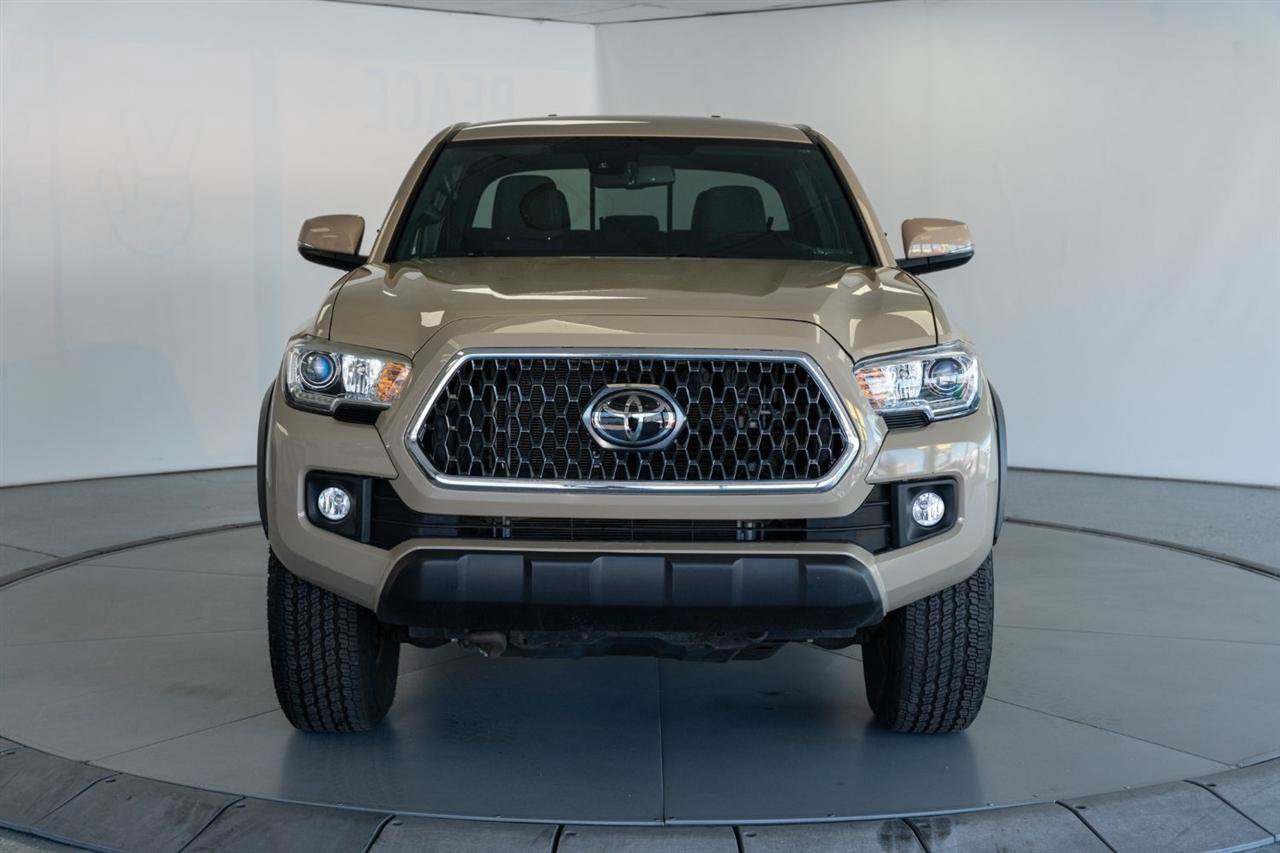 Used 2019 Toyota Tacoma TRD Off-Road AWD/4WD image 2
