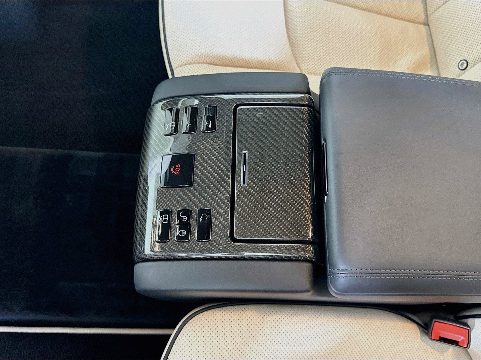 Used 2006 Maybach 57 S RWD image 30