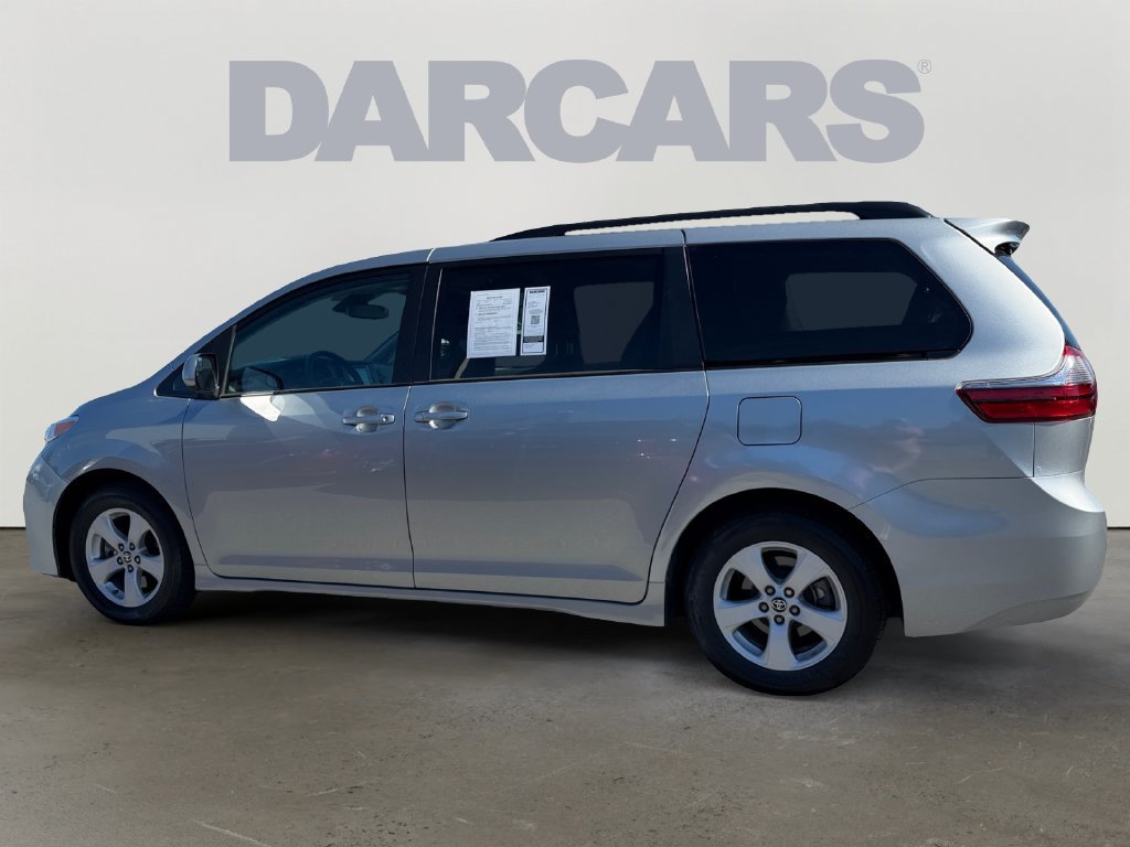 Used 2020 Toyota Sienna LE FWD image 4