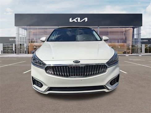 Certified 2019 Kia Cadenza Technology image 12