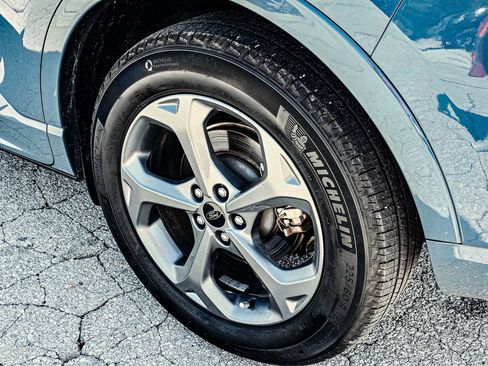 Used 2023 Ford Escape ST-Line w/ Tech Pack #1 FWD image 7