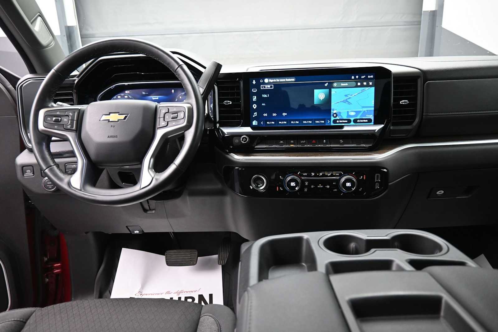 Used 2024 Chevrolet Silverado 1500 LT AWD/4WD image 14