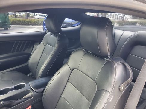 Used 2016 Ford Mustang Premium RWD image 12