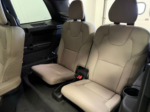 Used 2026 Volvo XC90 B6 Ultra w/ Protection Package Premier image 36