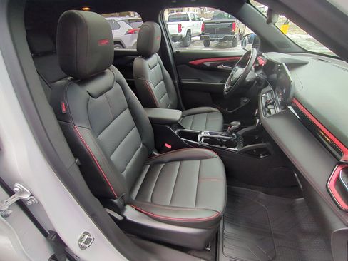 Certified 2025 Chevrolet TrailBlazer RS w/ Convenience Package image 28