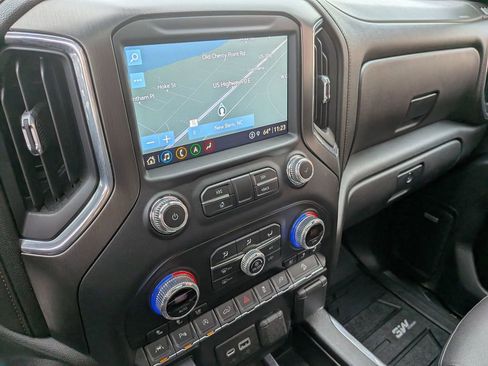 Used 2021 GMC Sierra 1500 AT4 w/ AT4 Premium Package AWD/4WD image 18
