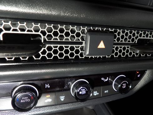 Used 2024 Honda HR-V Sport image 14