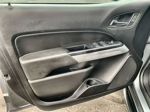 Used 2018 Chevrolet Colorado LT w/ LT Convenience Package AWD/4WD image 19