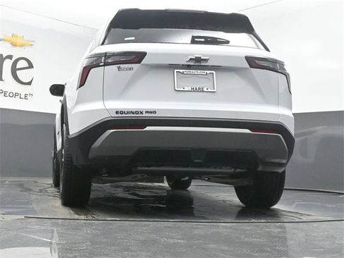 New 2026 Chevrolet Equinox LT w/ Convenience Package II image 32