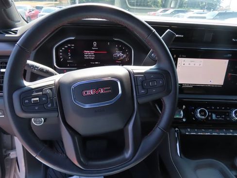 Certified 2026 GMC Sierra 2500 AT4X w/ AT4X AEV Edition AWD/4WD image 19