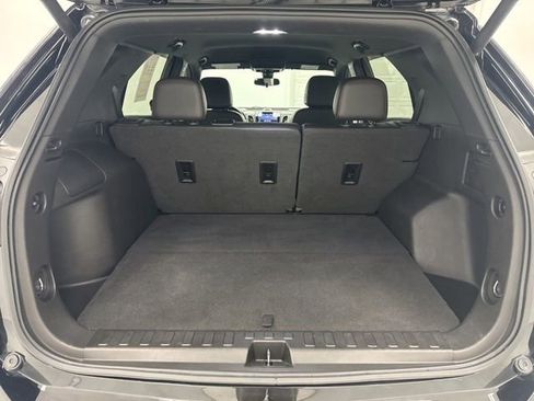 Used 2022 Chevrolet Equinox RS w/ RS Leather Package image 28