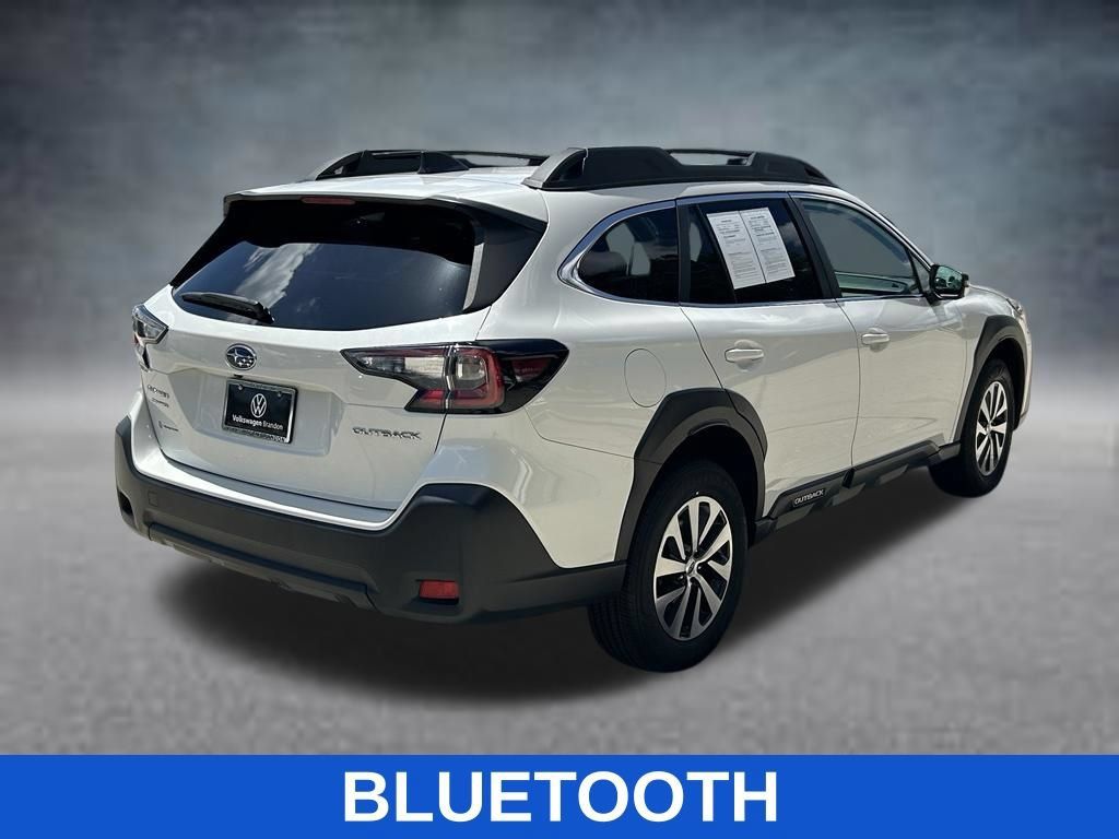 Used 2025 Subaru Outback Premium AWD/4WD image 6