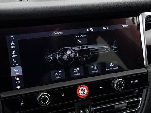 New 2025 Porsche Macan image 17