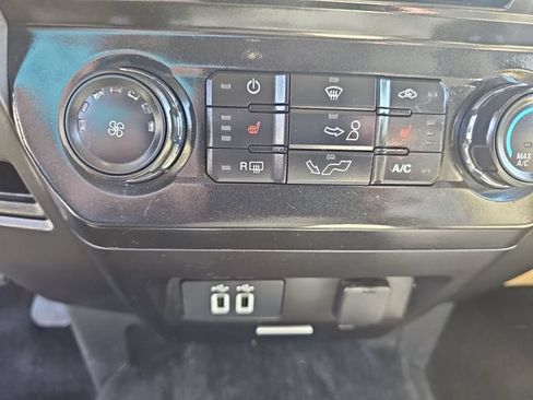 Used 2018 Ford F150 XLT w/ Equipment Group 302A Luxury RWD image 12