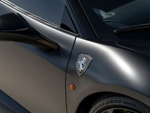 Used 2014 Ferrari 458 Italia Coupe 2D image 36