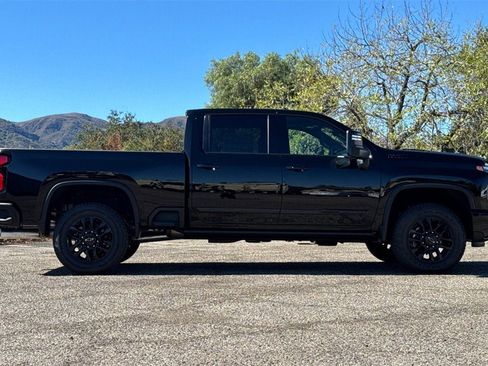 New 2025 Chevrolet Silverado 3500 High Country w/ High Country Premium Package image 3