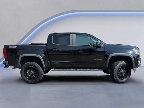 Used 2015 Chevrolet Colorado Z71 AWD/4WD image 3