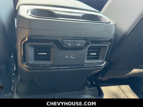 Used 2025 Chevrolet Silverado 1500 ZR2 AWD/4WD image 28