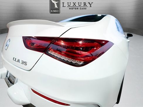 Used 2022 Mercedes-Benz CLA 35 AMG 4MATIC image 9