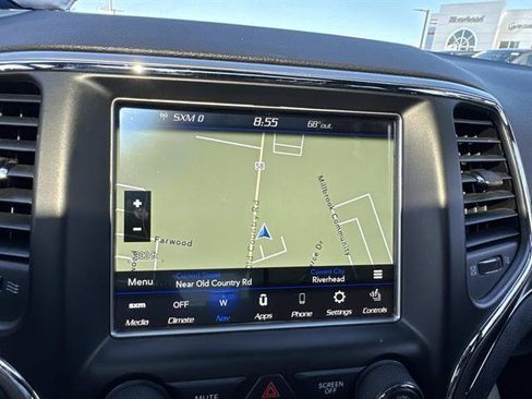 Used 2018 Jeep Grand Cherokee Limited AWD/4WD image 13