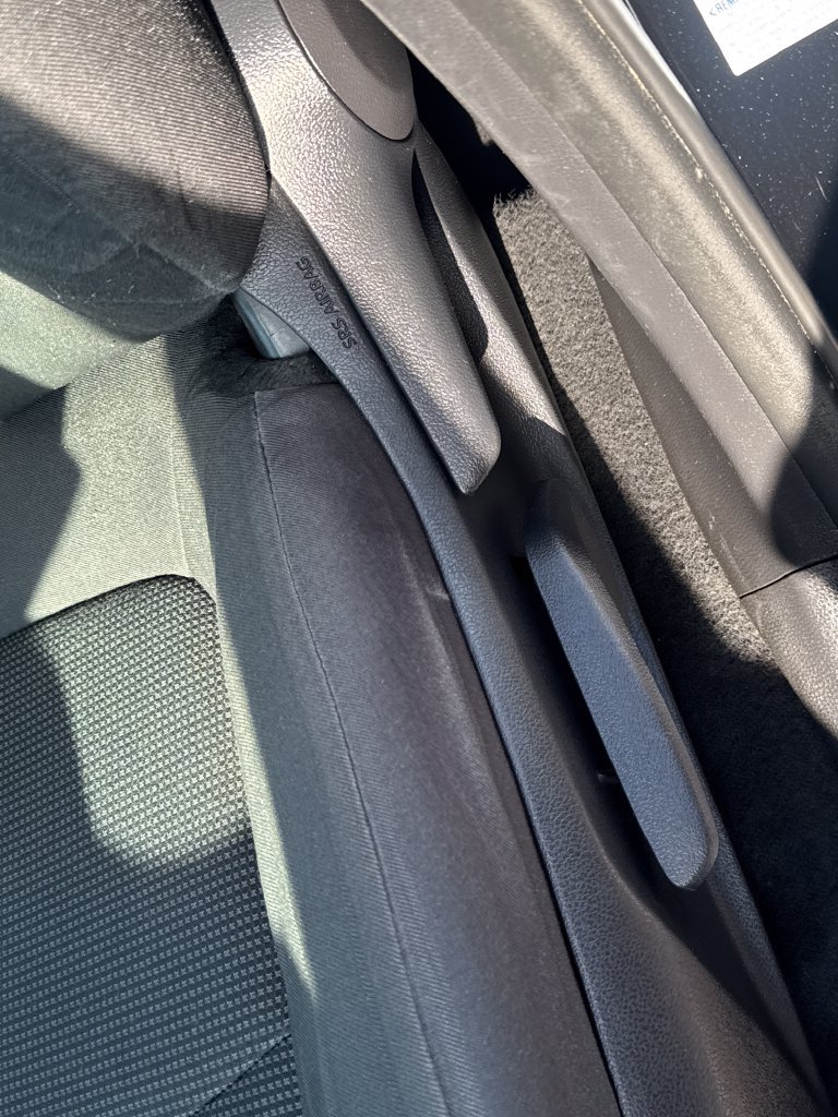 Used 2021 Toyota RAV4 LE AWD/4WD image 47
