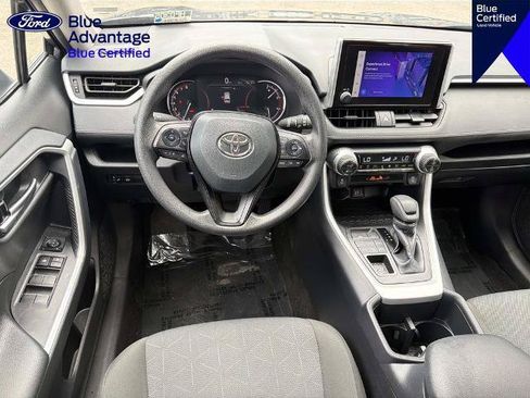 Used 2025 Toyota RAV4 XLE AWD/4WD image 10