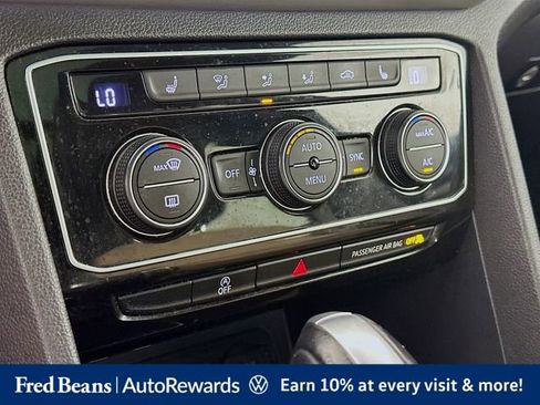 Used 2022 Volkswagen Atlas Cross Sport SEL R-Line AWD/4WD image 22